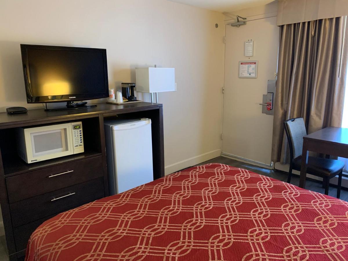 Hotel Econo &