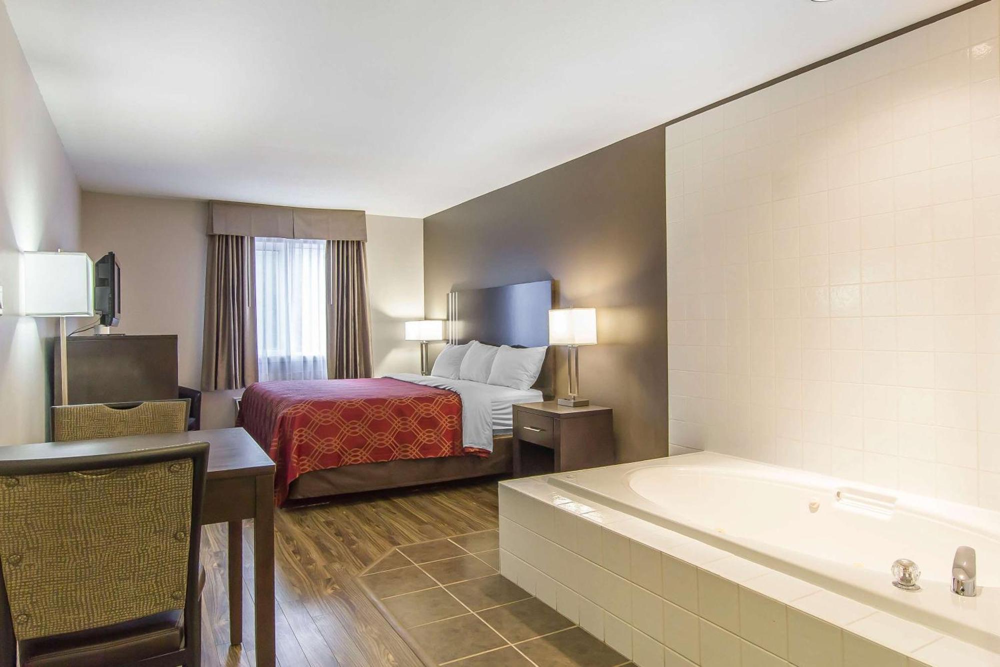 Econo & Hotel Lethbridge