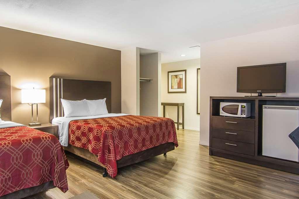 Econo & Hotel Lethbridge