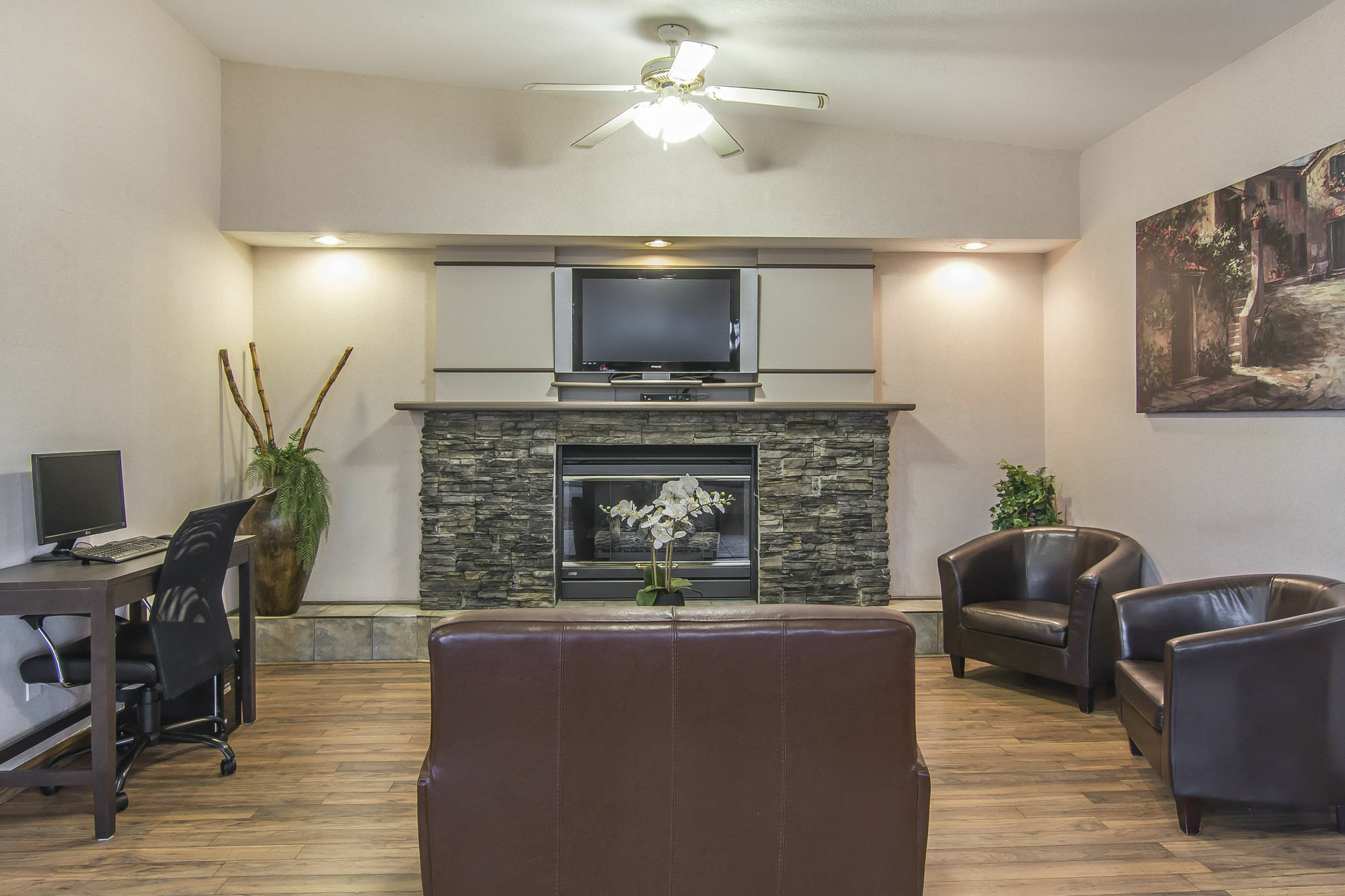 Hotel Econo & Lethbridge